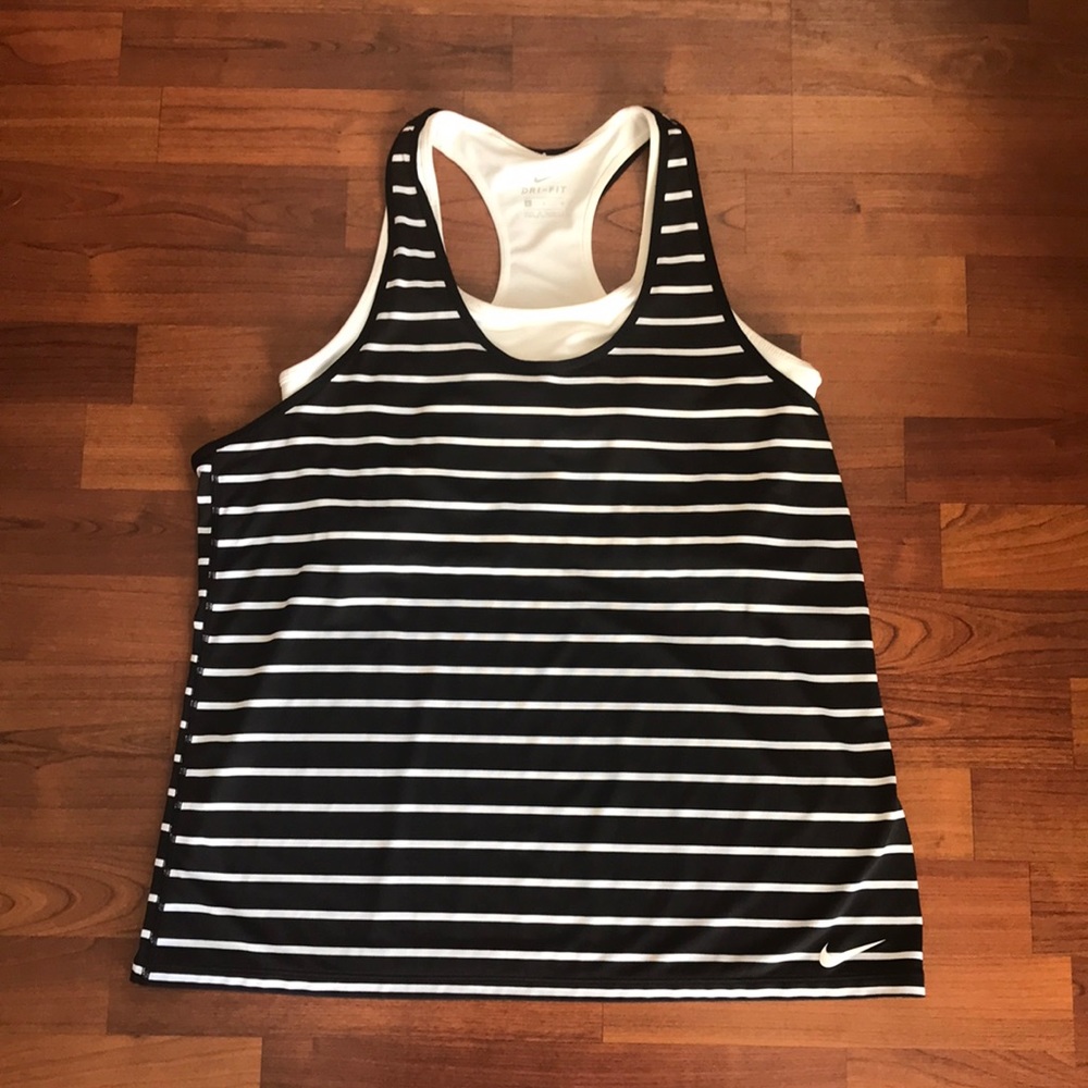 Nike Dri-Fit tank with built in bra-NWOT